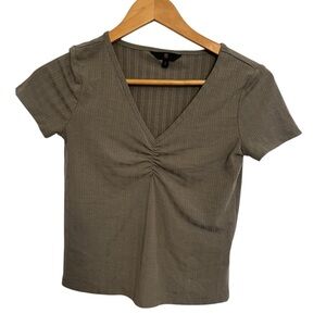 5/20$ Nobo Olive Green V-Neck Ruched Top